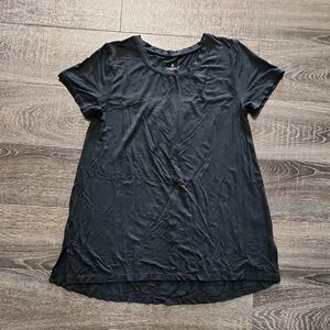 🦇 Cuddl Duds Short Sleeve Tee 🦇